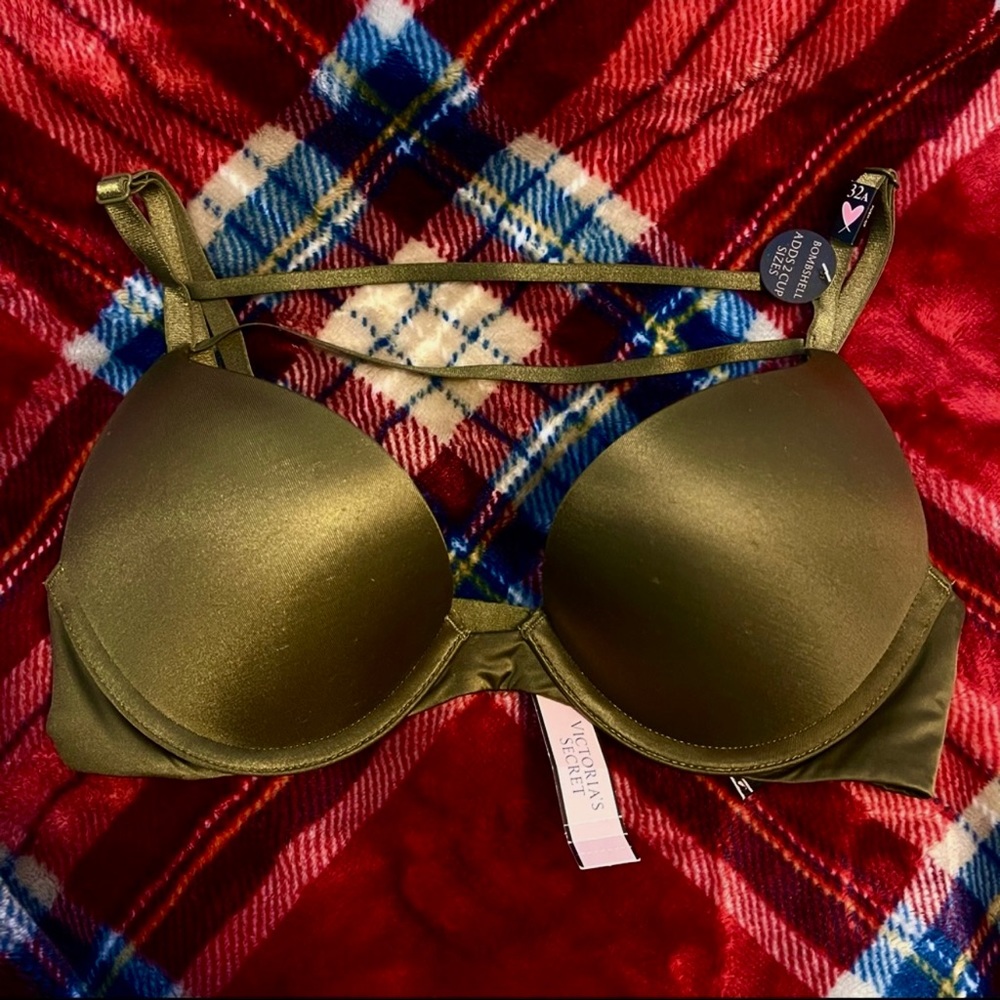 NWT Victoria’s Secret Bombshell Bra 32A Dark Green